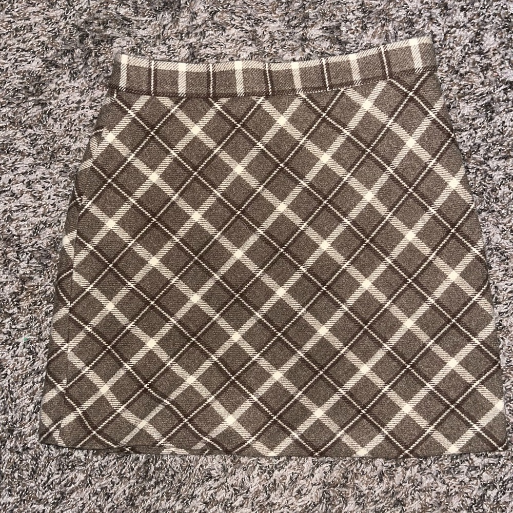 Pink Lily skirt- never worn